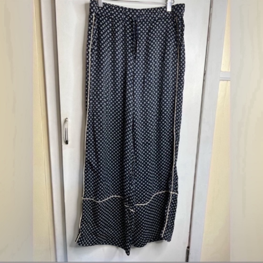 H&M Palazzo Pants / Navy Blue Printed Flare Pants